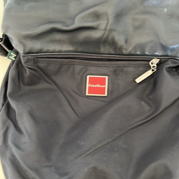 Vintage Cole Haan Black Leather Shoulder Bag - Picture 7 of 8